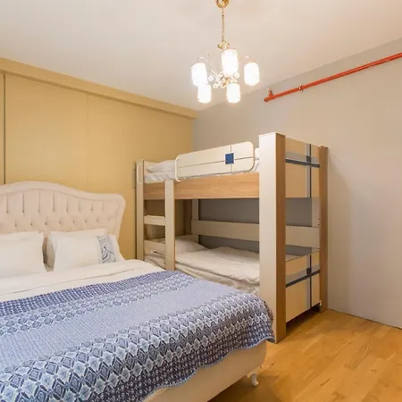 Cts Elysium Taksim Apartman Isztambul